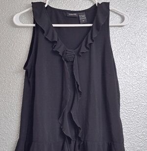 New York & Company Sleeveless Ruffled Shirt  Size M